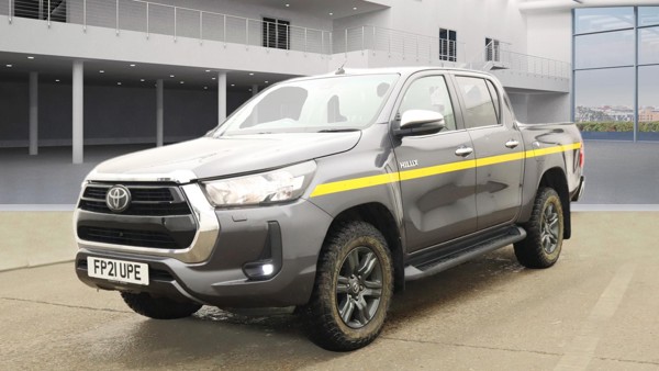 TOYOTA Hilux